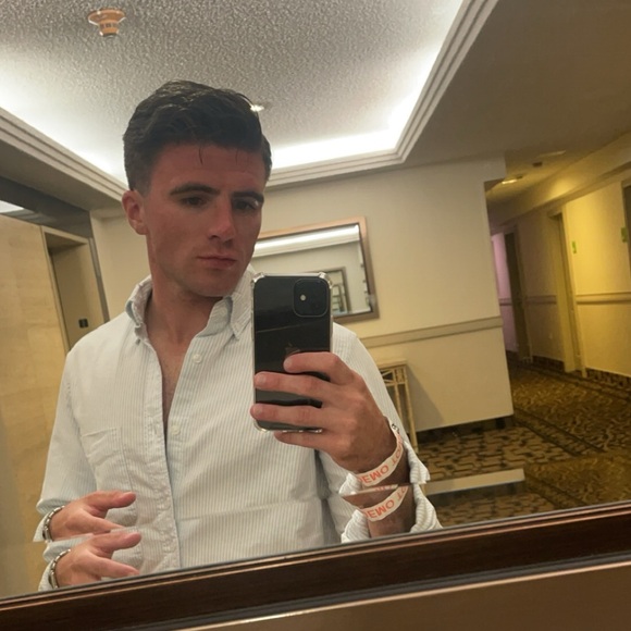 Meet your Posher, Hunter - Picture 2 of 3